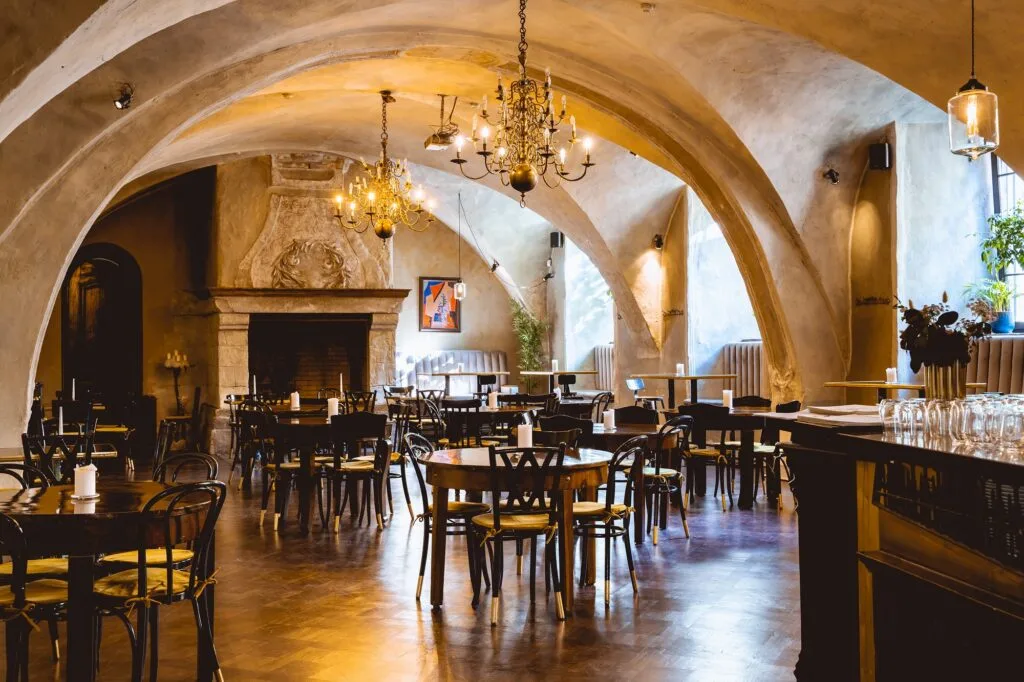 La Bohème, romantiškas vyno baras Vilniaus senamiestyje