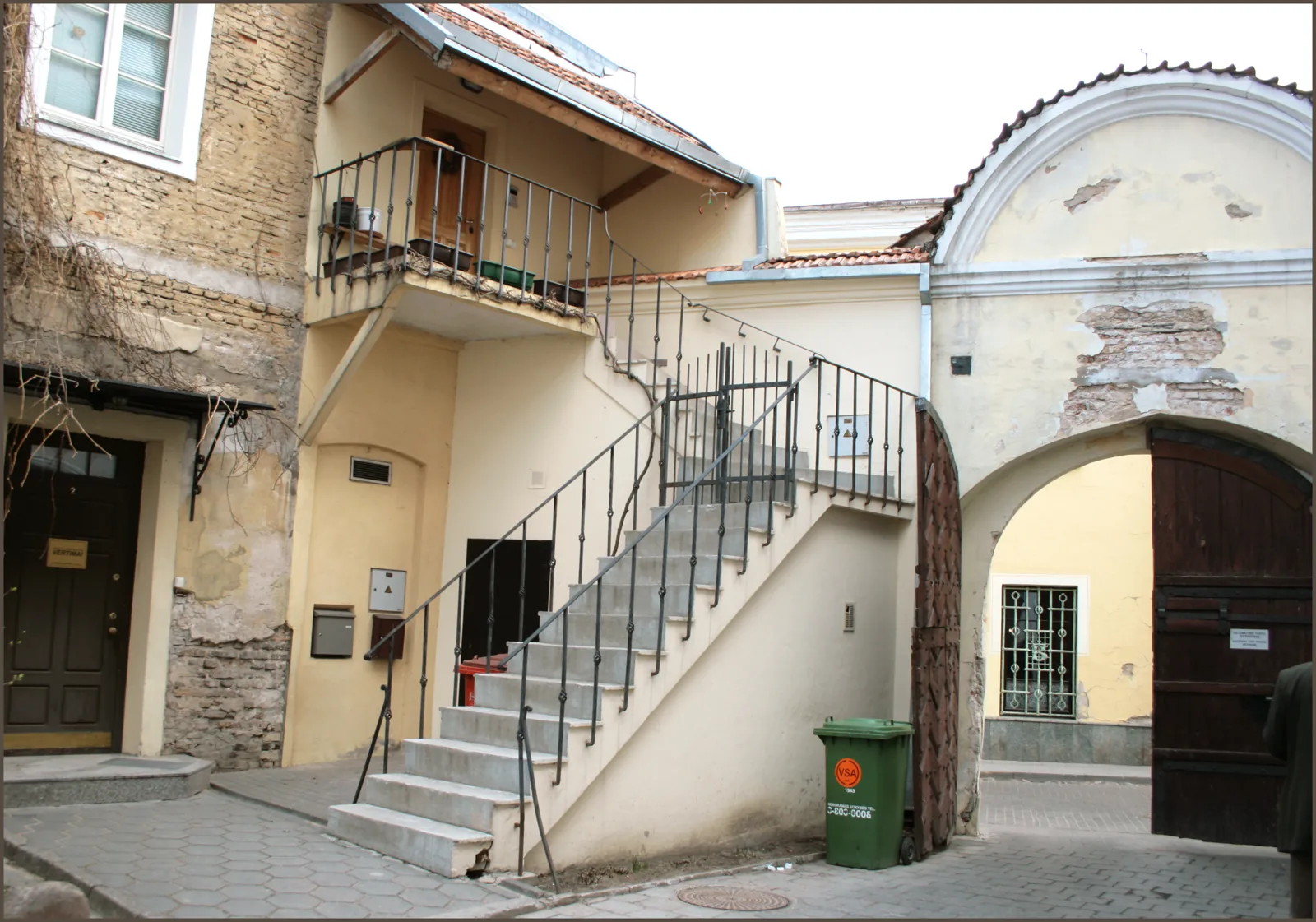 Vilnius be turistų minios: 6 vietos, pro kurias praeina dauguma keliautojų — Lankytinos vietos | VisitVilnius.lt
