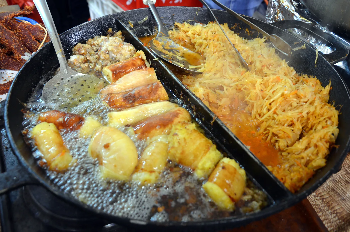 Vėdarai – saucisse de pommes de terre lituanienne avec des lardons grillés