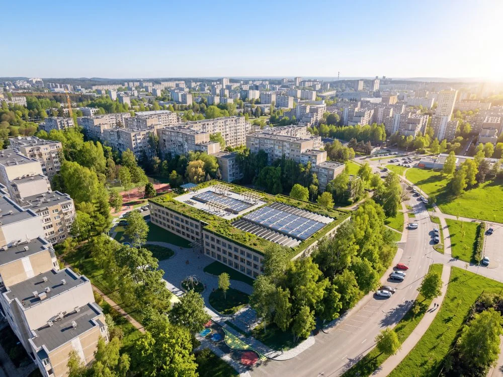 Medeinos pradinės mokyklos architektūrinio projekto vizualizacija
