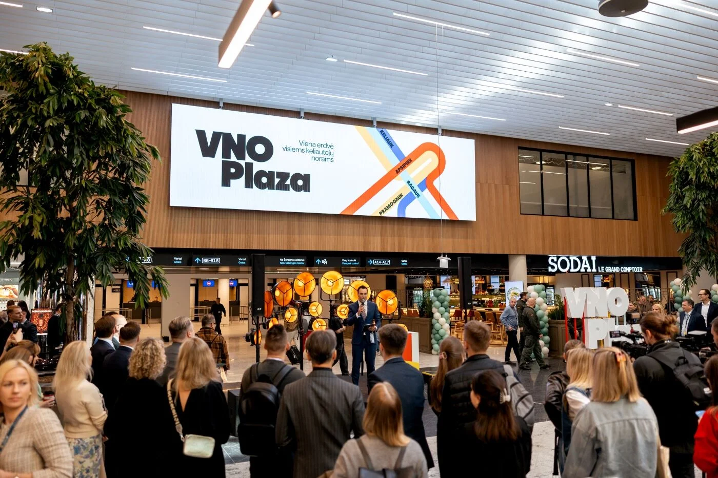 Vilniaus oro uoste atidaryta „VNO Plaza", Vilniaus naujienos