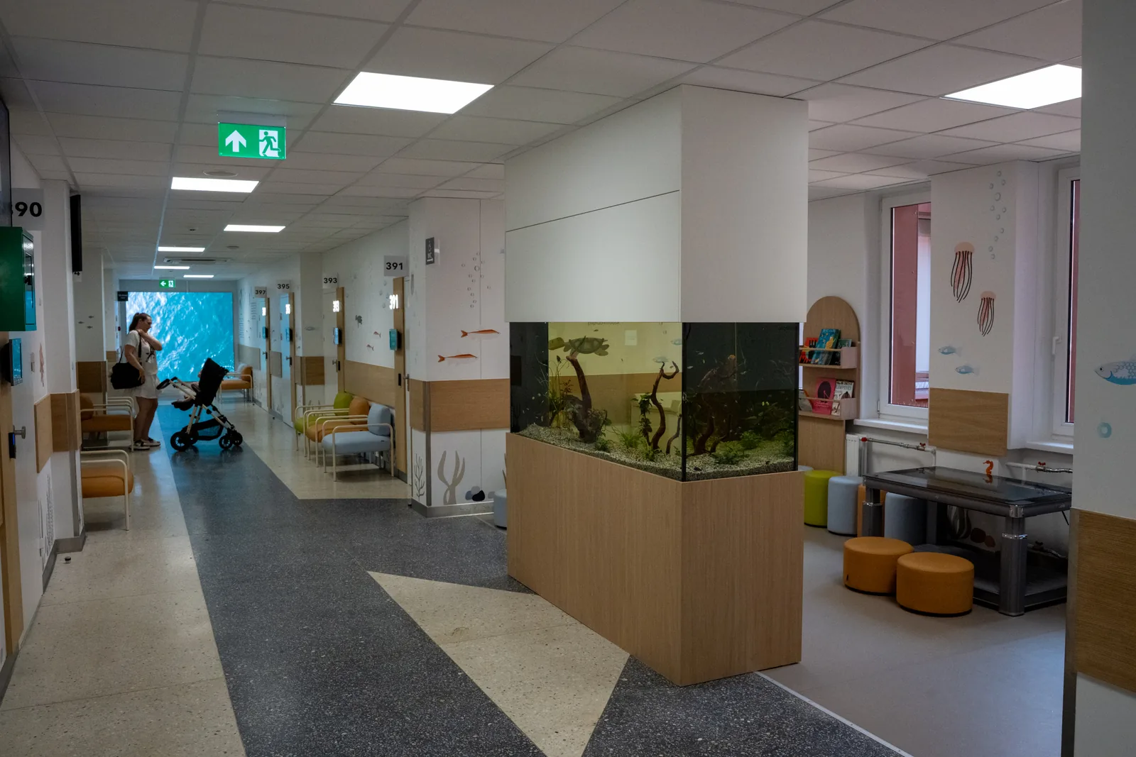 Šeškinės poliklinikos Vaikų ligų skyrius, jūrų tematikos interjeras, Vilnius