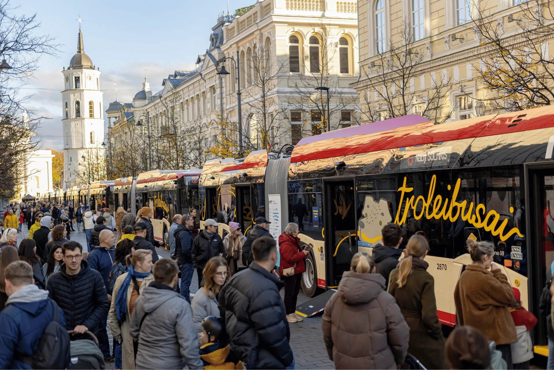 Vilniaus gatvėse – nauji 18 metrų troleibusai
