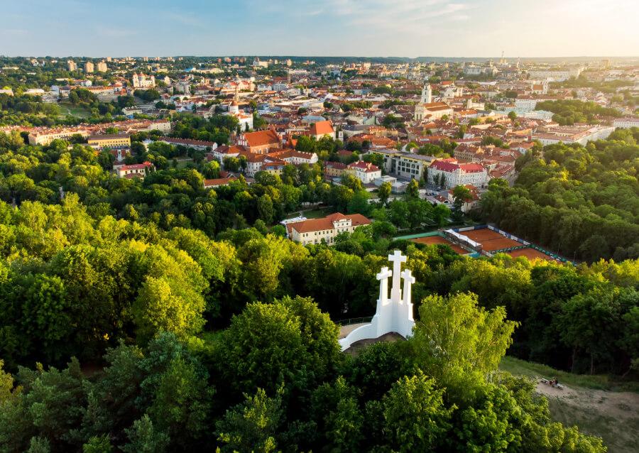Drei-Kreuze-Berg in Vilnius bei Sonnenuntergang — photo 2