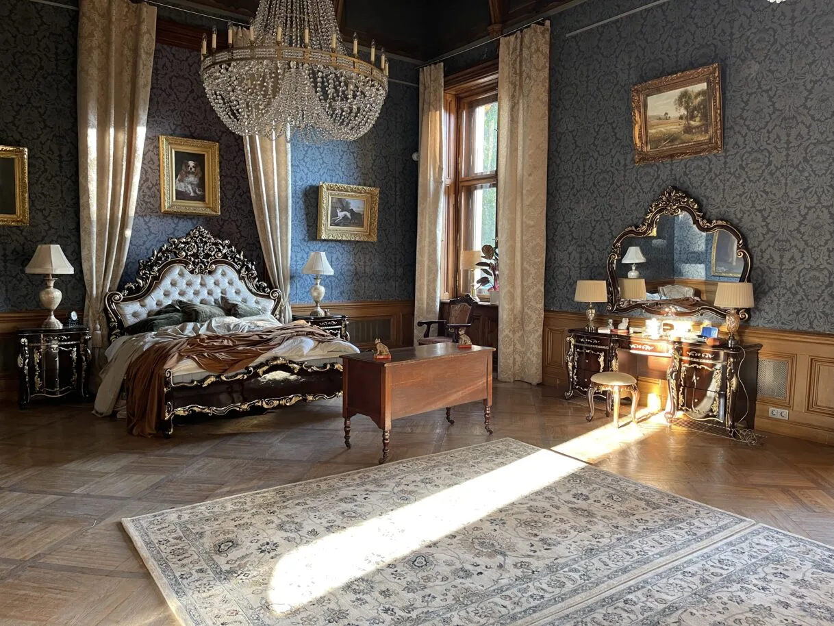 Trakai Voke Manor in Vilnius - Tiskeviciai palace, historic park and chapel — photo 3