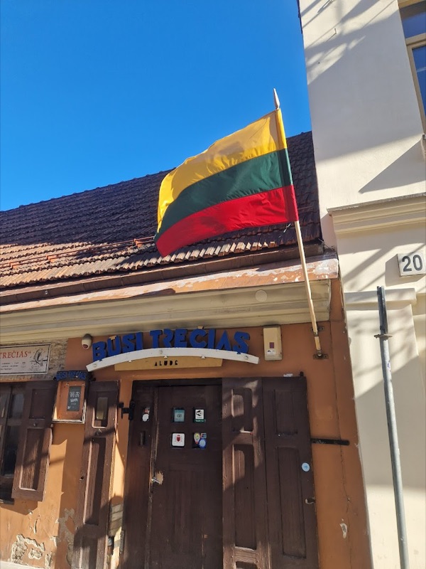 Būsi trečias, bar à Vilnius