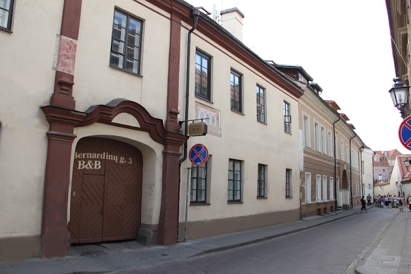 Bernardinu B & B House, viešbutis Vilniuje