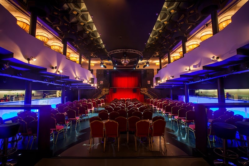 Salle de divertissement « Vakaris Vilnius », bar à Vilnius