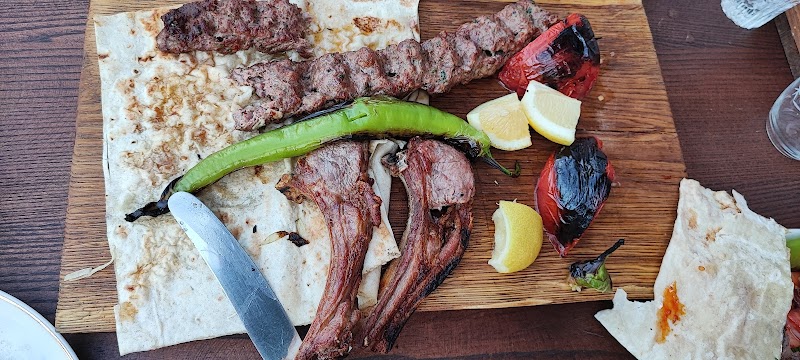 UGRUZINA – restaurant in Vilnius — photo 3
