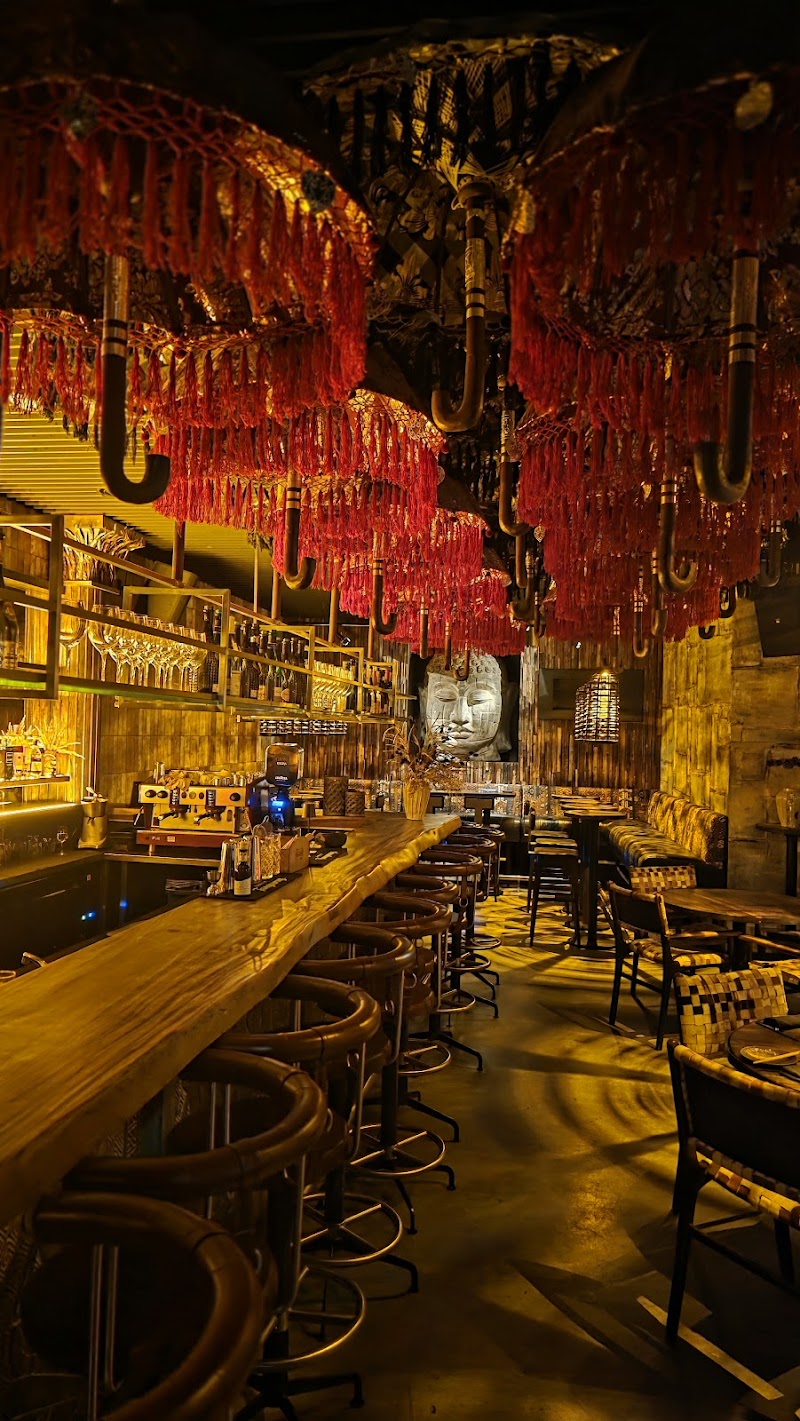 Bizarre Restaurant & Bar – restaurant in Vilnius — photo 3