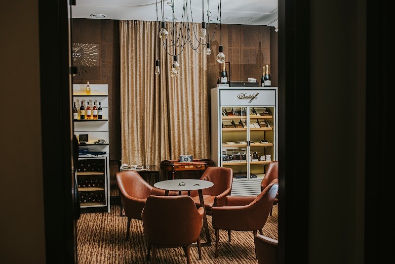 Cigar Room, restaurant in Vilnius