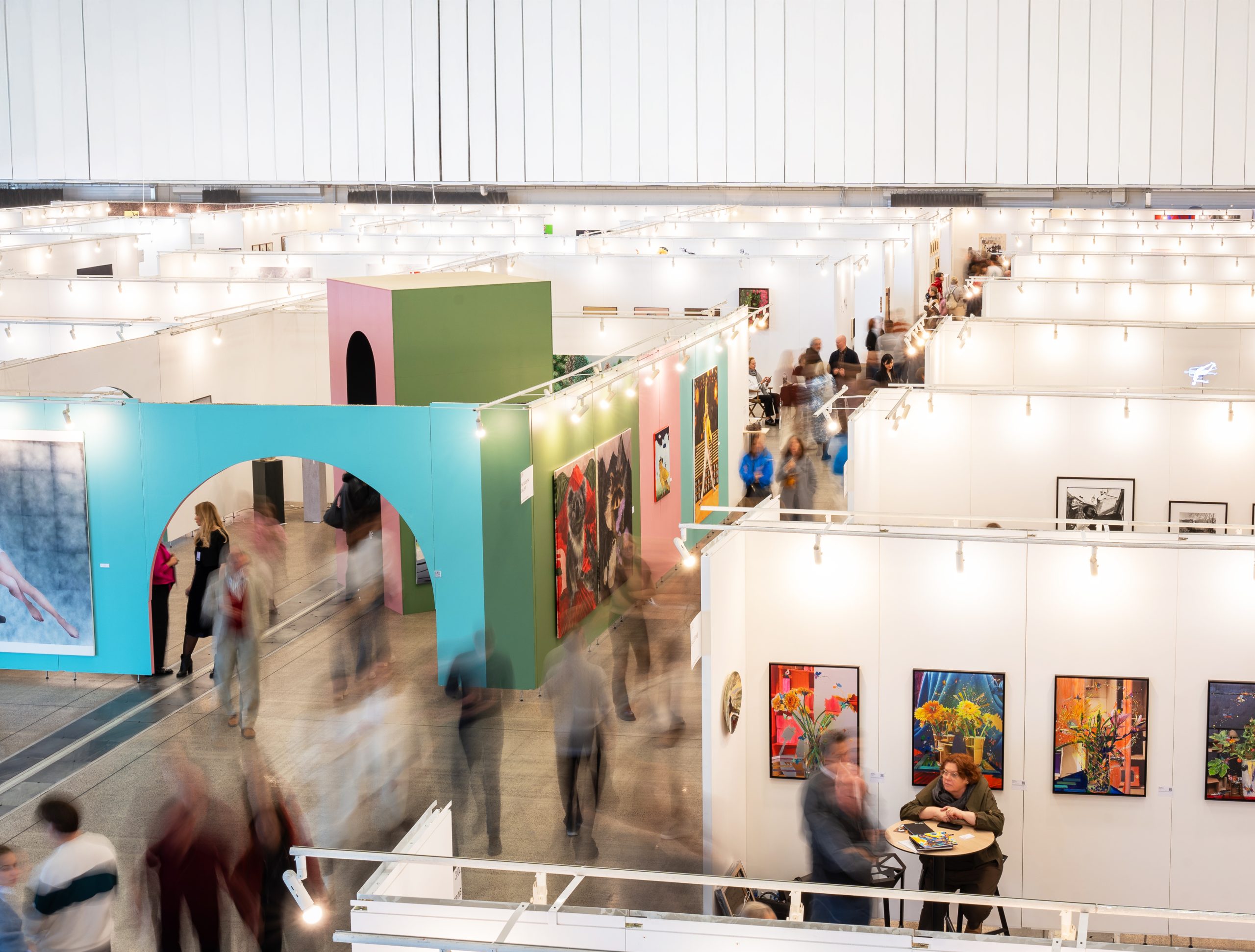 Vilnius keturioms dienoms taps šiuolaikinio meno sostine – atvyksta 70 galerijų